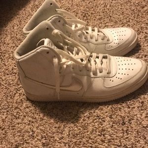 Women’s Nike white high tips air force 1 light